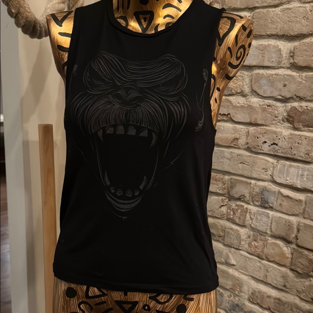 Black Graphic Sleeveless Top Onnit small